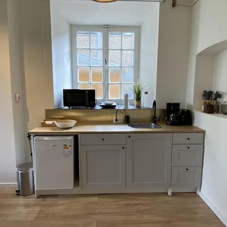 Modern 3 In Historic Abbey Appartement