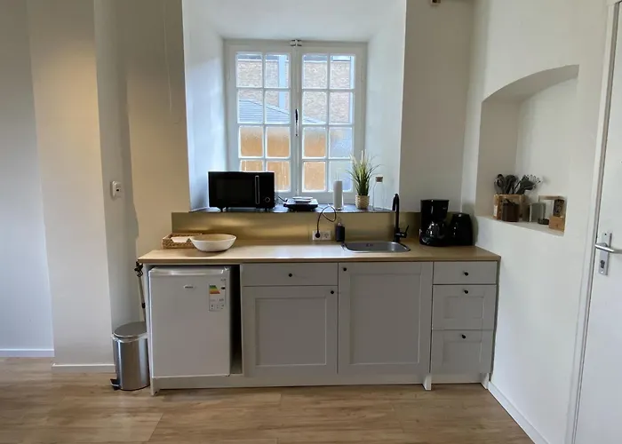 Modern 3 In Historic Abbey Appartement